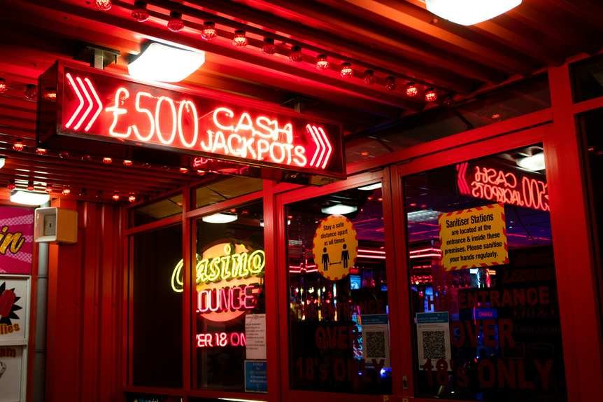 Differences Between Online and Land-Based Casinos Differences Between Online and Land-Based Casinos